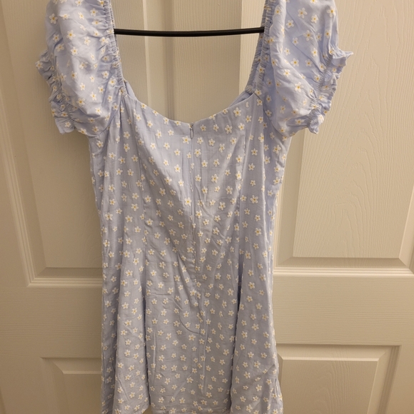 Super cute sundress. Lined. Size 12. NWT. Never worn - Picture 5 of 5